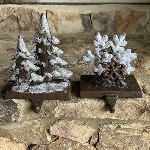 Frosted Metal Stocking Hangers (2) Tree -Snowflake